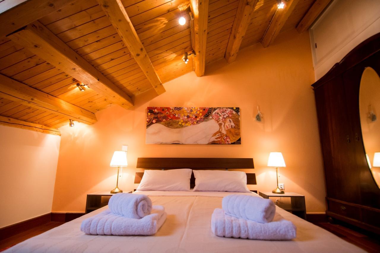 Attic Flat At San Giacomo Square-Corfu Town Apartment Ngoại thất bức ảnh