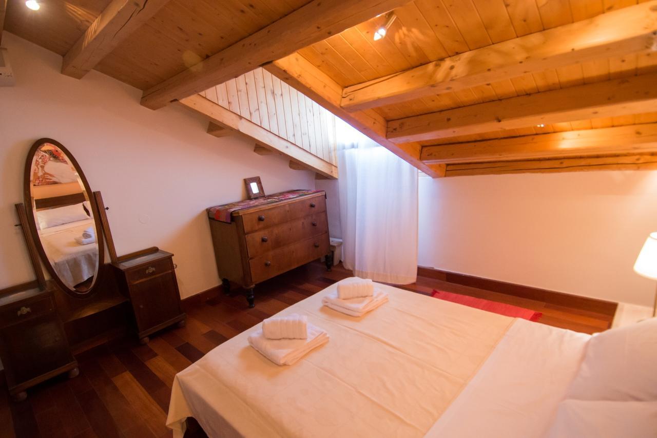 Attic Flat At San Giacomo Square-Corfu Town Apartment Ngoại thất bức ảnh